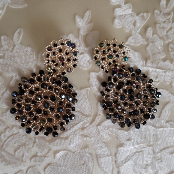 Beautiful Artisan Pierced Earrings  NWOT - Picture 1 of 3